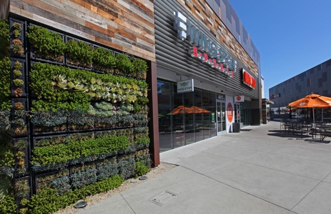 Read more about the article Creating an Attractive Glass Storefront for Your LA Business
